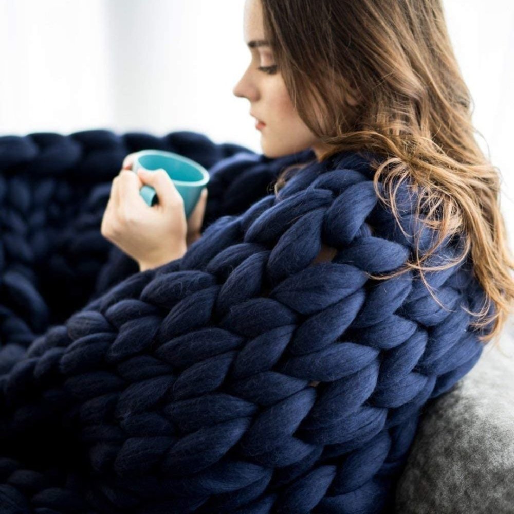 HAND KNITTED Jumbo Chunky Soft Throw Blanket Navy Worsted Yarn - Picture 9 of 9